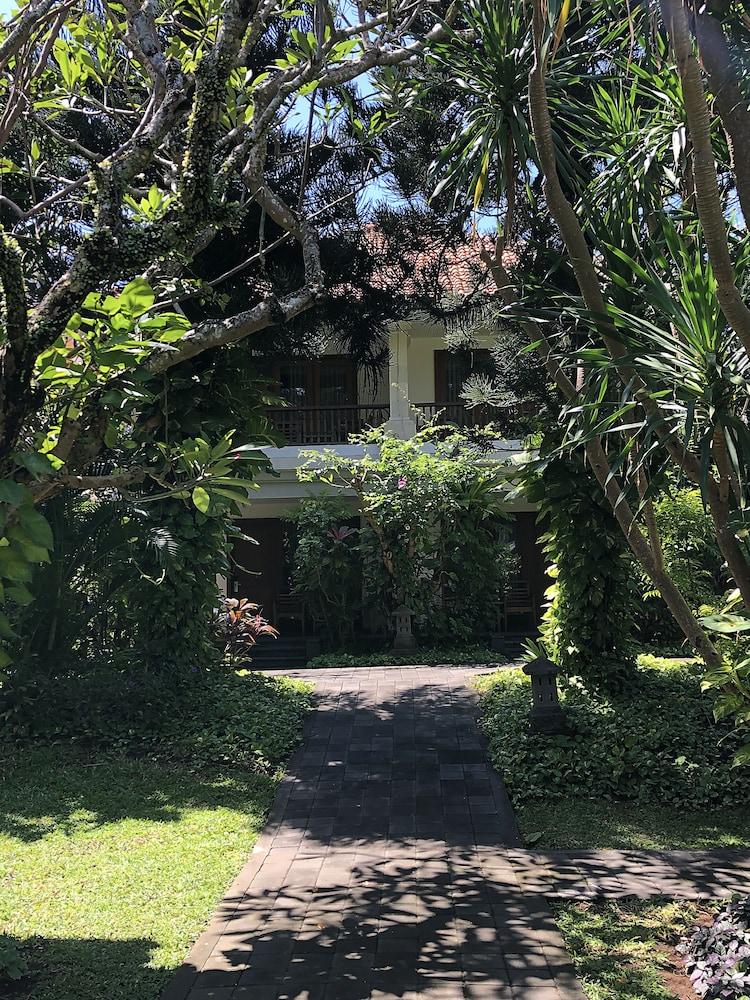 Puri Raja Hotel Legian Eksteriør bilde