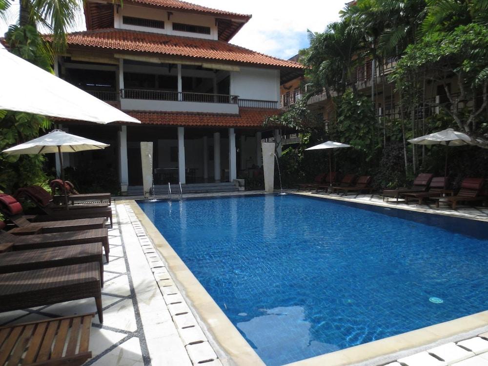 Puri Raja Hotel Legian Eksteriør bilde