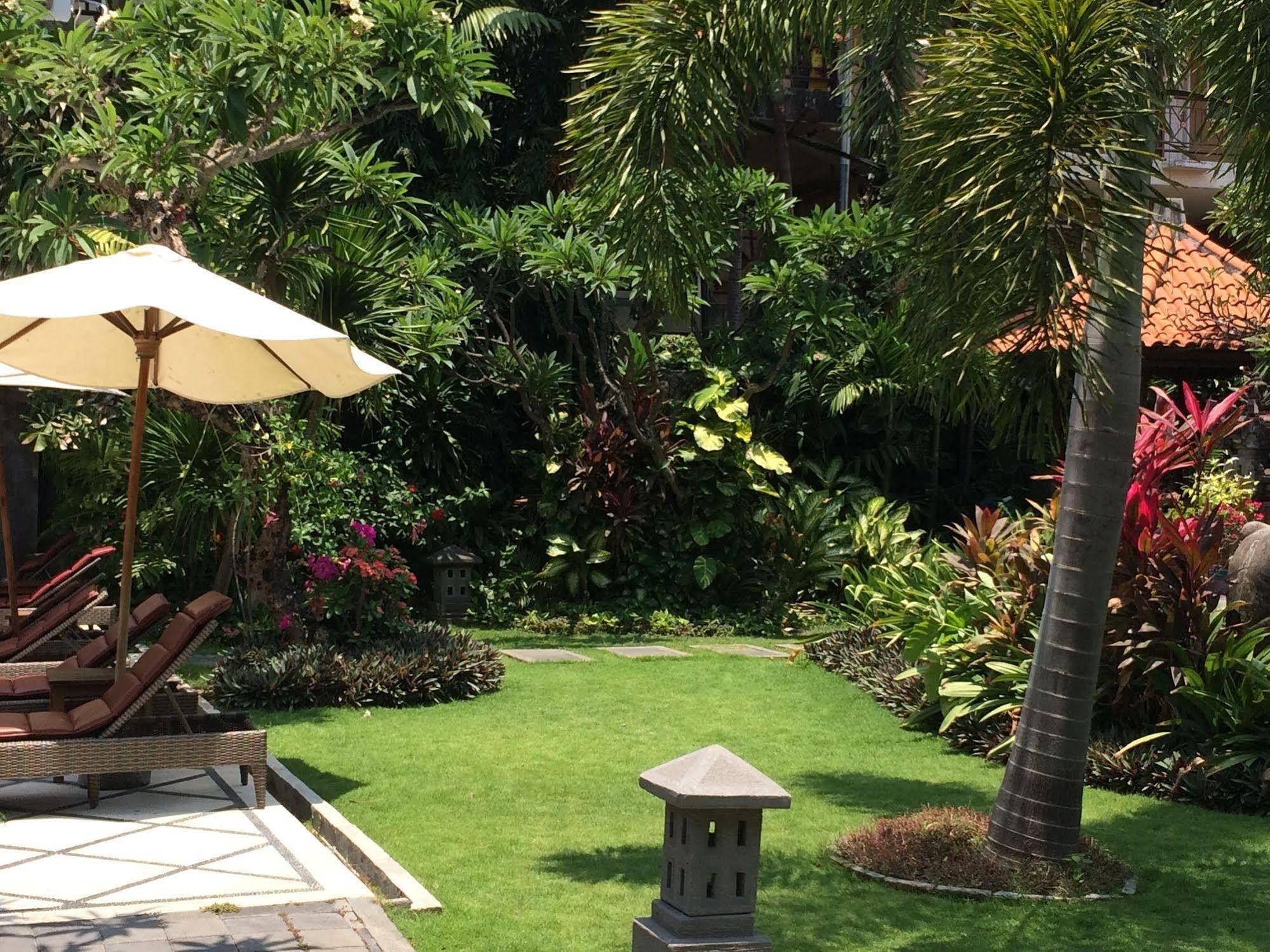 Puri Raja Hotel Legian Eksteriør bilde